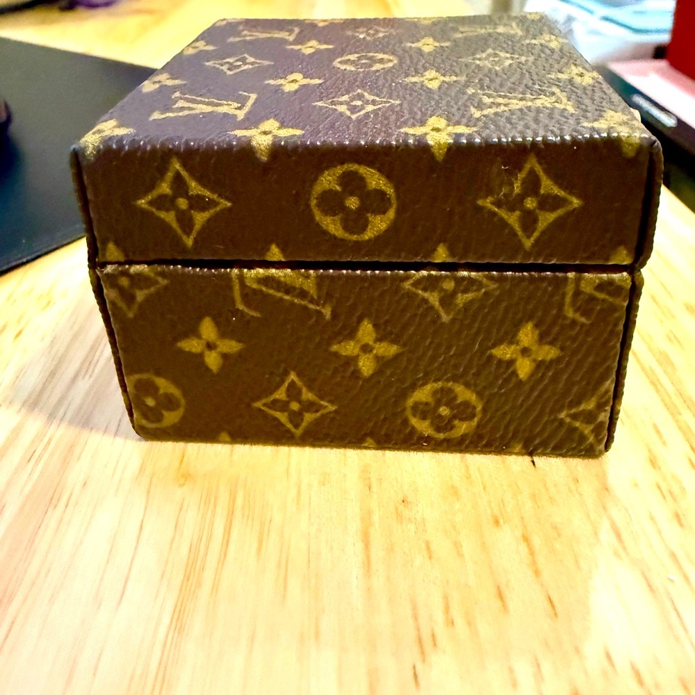 Louis Vuitton Monogram Ring Box Mini Trunk Case V… - image 8